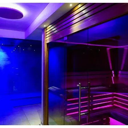Tramas & 4* أولبيا