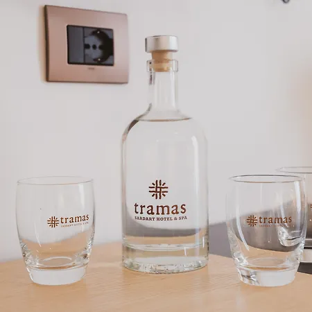 فندق Tramas & 4*